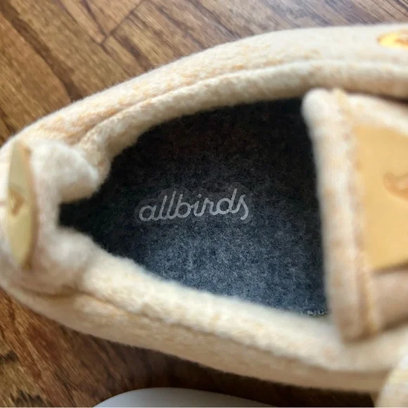 Women’s Allbirds Sneakers - Picture 4 of 16